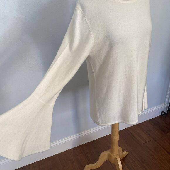 Charlotte Brody Cashmere Sweater Womens M Cream Bell Sleeve Minimalist Luxe - Picture 3 of 10